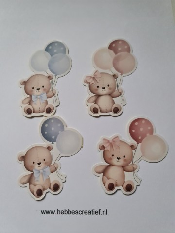Beertje baby met ballonnen sticker