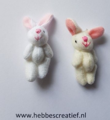 Konijn klein wit en offwhite